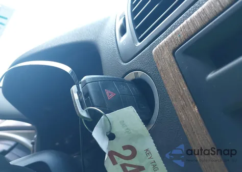 2008 Volvo S40 2.4I из США, поврежденный, VIN YV1MS382282382965